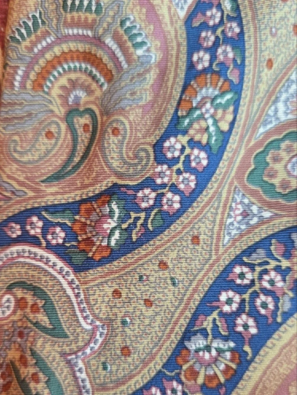 Men's Paisley Silk Neck Tie in Blue and Green